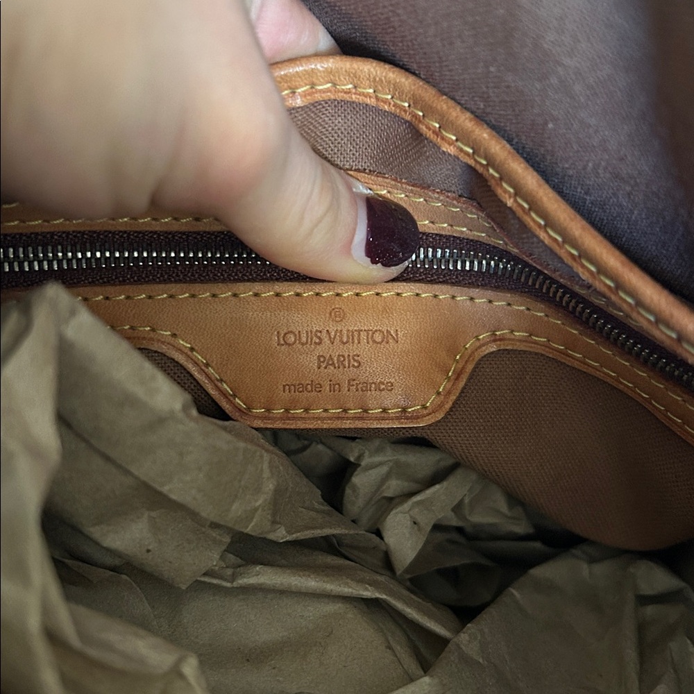 Authentic Louis Vuitton Vavin GM tote Brown Monogram Shoulder Bag - Picture 7 of 16